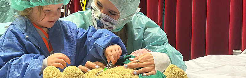 Das Teddybär-Krankenhaus an der Med Uni Graz