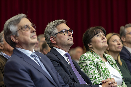 Hellmut Samonigg, Bundesminister Magnus Brunner, Landtagspräsidentin Manuela Kohm und Landesrätin Juliane Bogner-Strauß