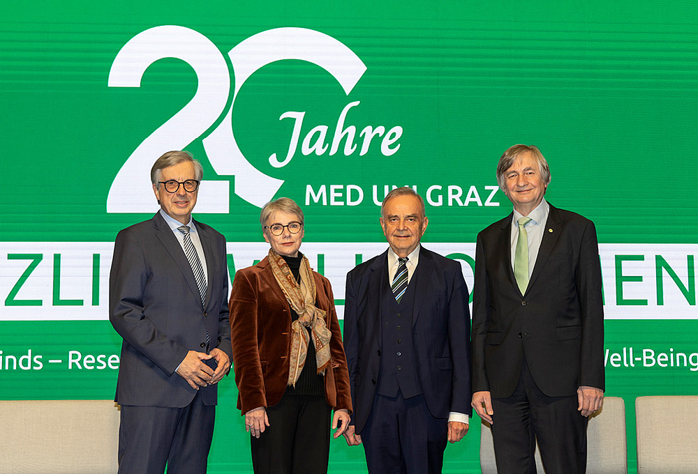 Die bisherigen Rektoren und die zukünftige Rektorin der Med Uni Graz. Credit: Med Uni Graz/Lunghammer