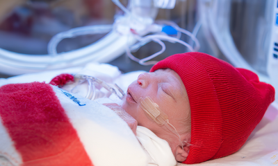 Erstversorgung und Reanimation von Frühgeborenen  oto: stock.adobe.com suyu Generiert mit KI