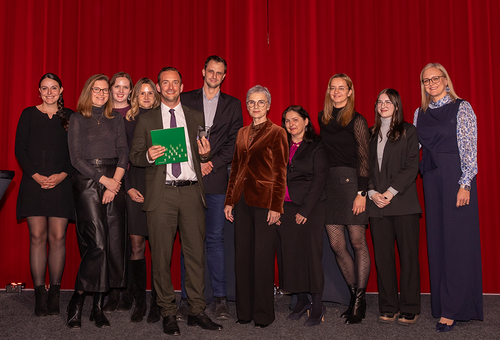 Pioneering Services - Teamaward