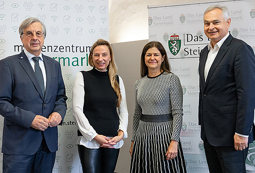 Hellmut Samonigg, Juliane Bogner-Strauß, Doris Kampus und Gerhard Stark - Bild: Land Steiermark/Robert Binder