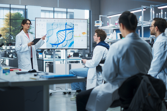 Supervision - Gorodenkoff/adobestock.com