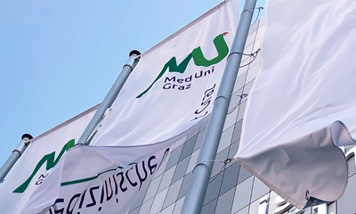 Flaggen am Campus der Med Uni Graz